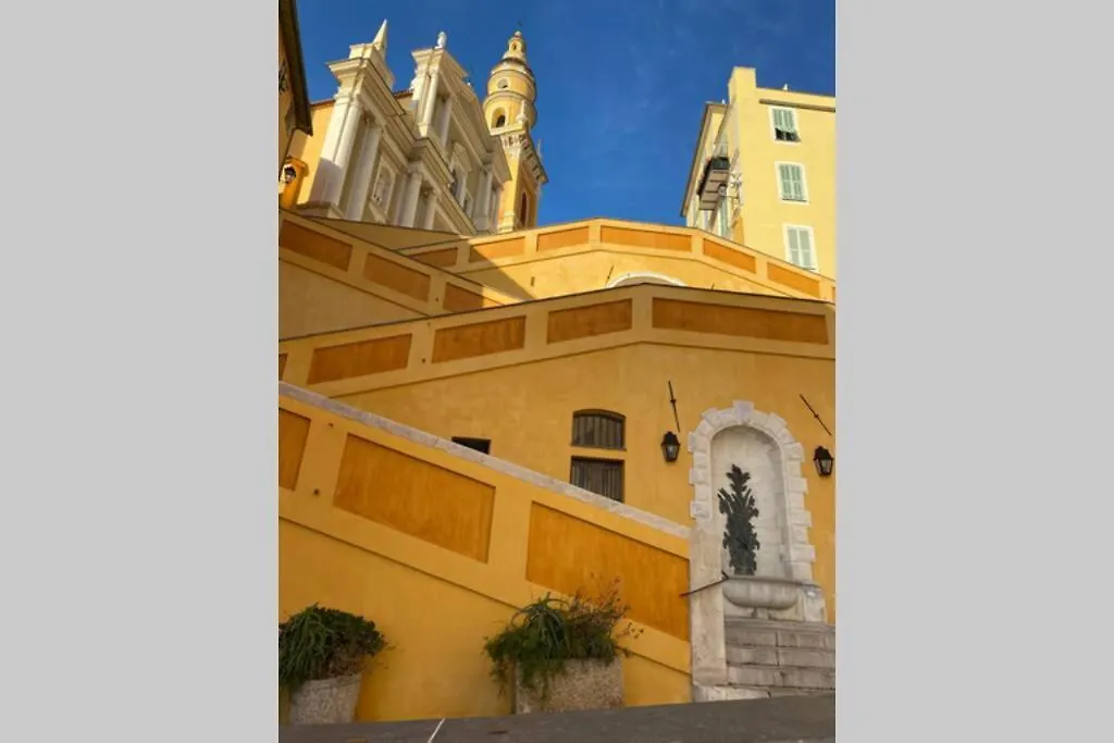 דירה מנטון Orient Palace Grand Studio, 4P, Wifi, Centre Ville