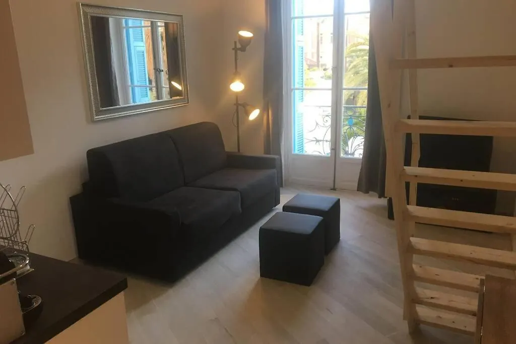 Orient Palace Grand Studio, 4P, Wifi, Centre Ville contacts